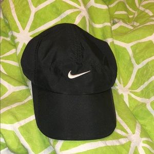 SEND OFFERS! Nike golf hat